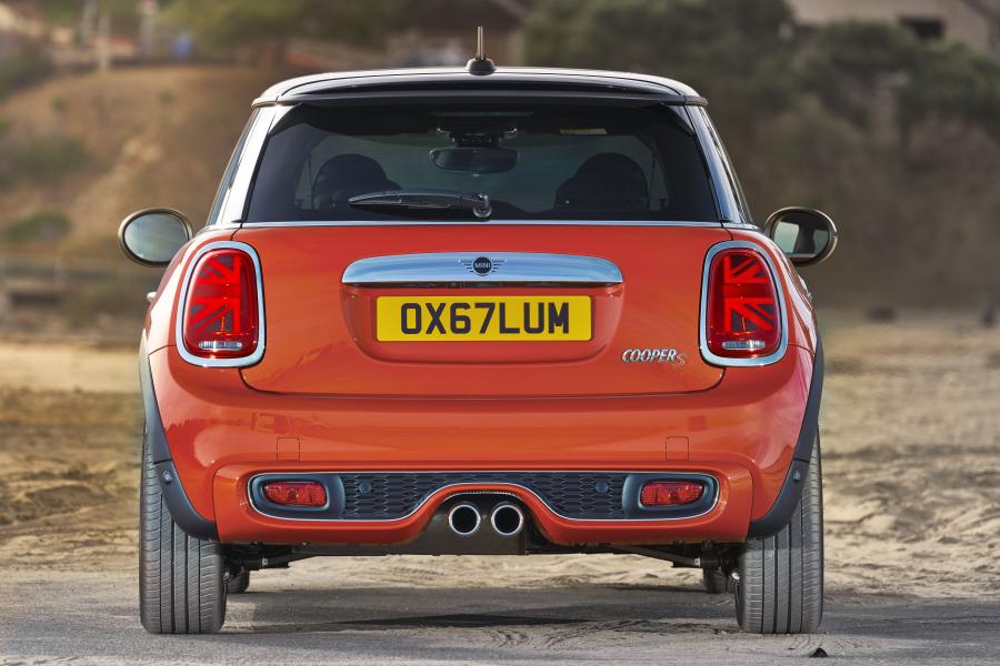  Mini Cooper S (F56) 2018 года  (WW) (фото 20 из 196)